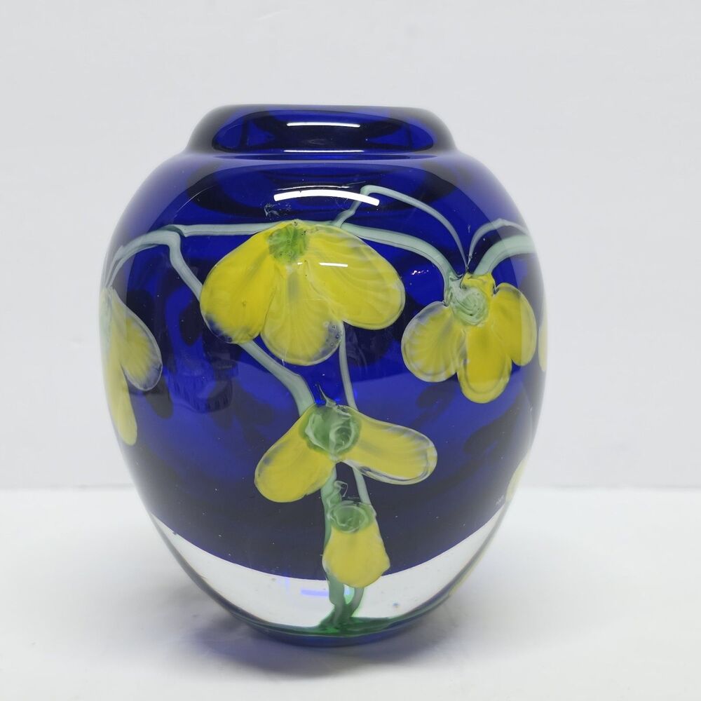 VINTAGE MURANO 'LABURNUM' COBALT BLUE GLASS PAPERWEIGHT CASED VASE YELLOW FLOWER